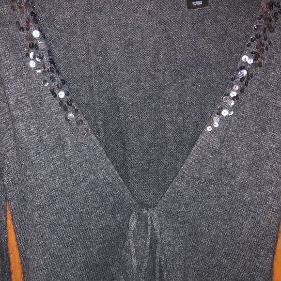 Vintage DKNY Sweater - Picture 3 of 3